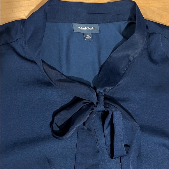 ModCloth 4X top - Picture 2 of 5